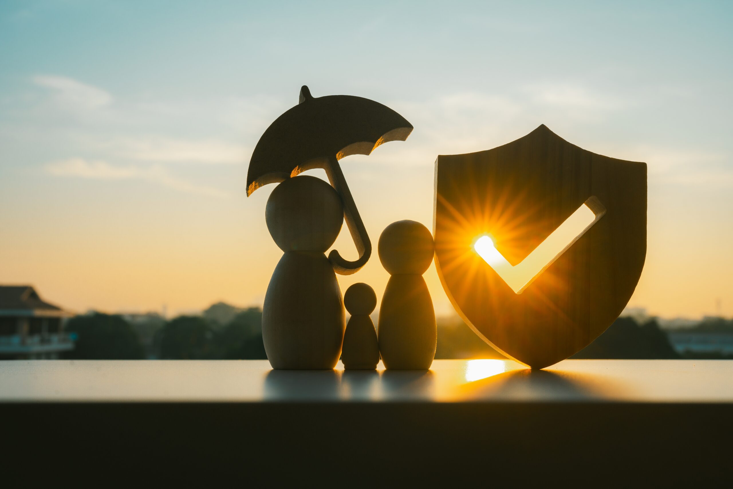 umbrella icon and family underneath